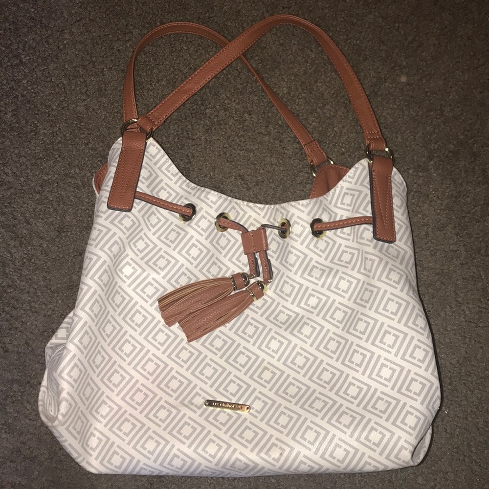 Liz Claiborne Shoulder Purse w/ matching wallet